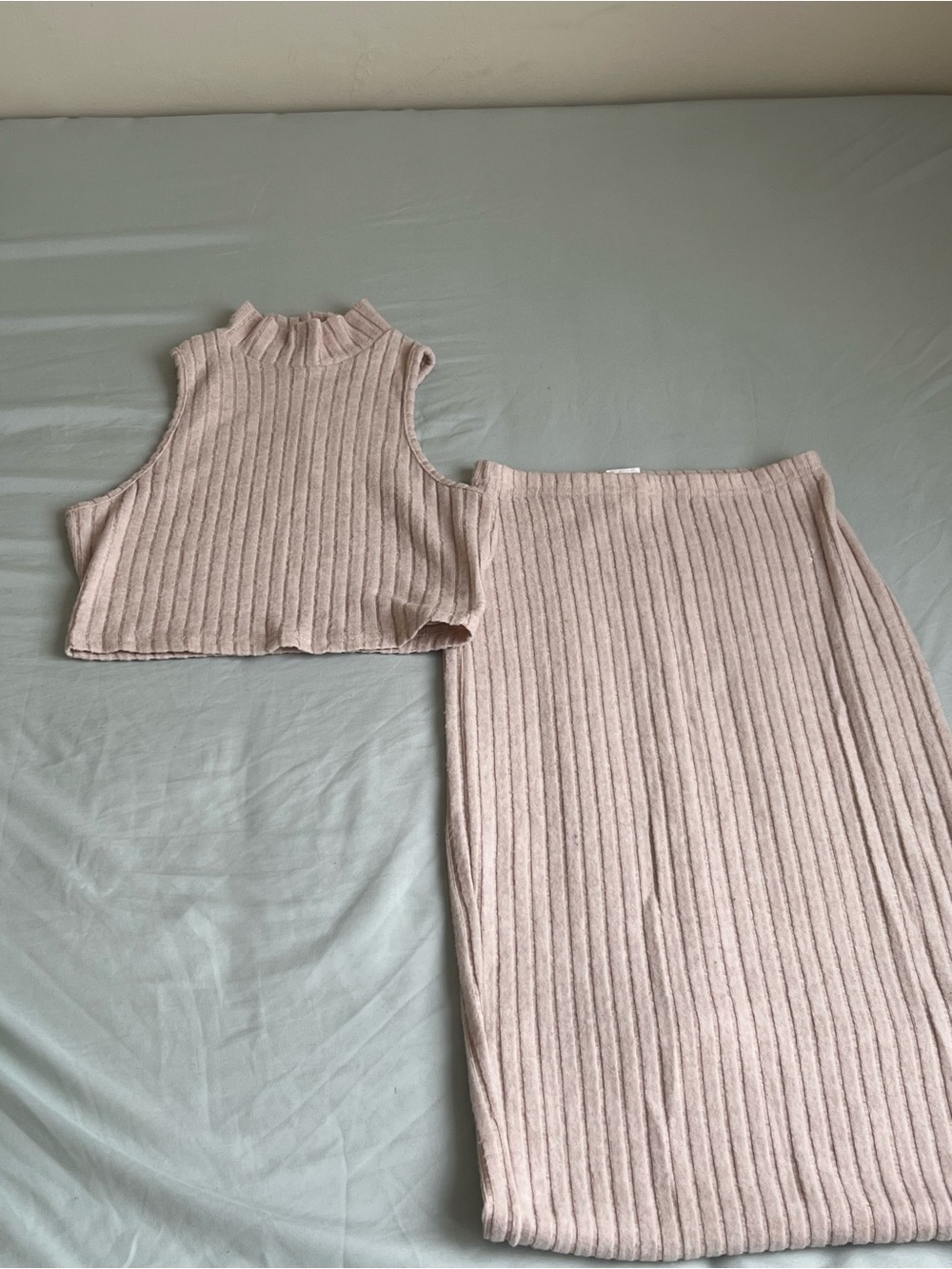 Ribbed Knit Midi Skirt set